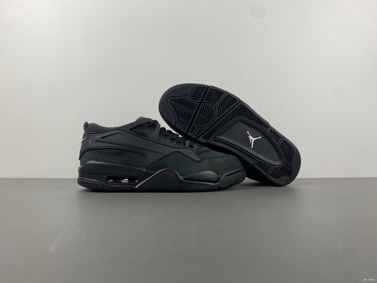 - Jordan Black 4 Men's Cat FQ7939-004 RM 1009